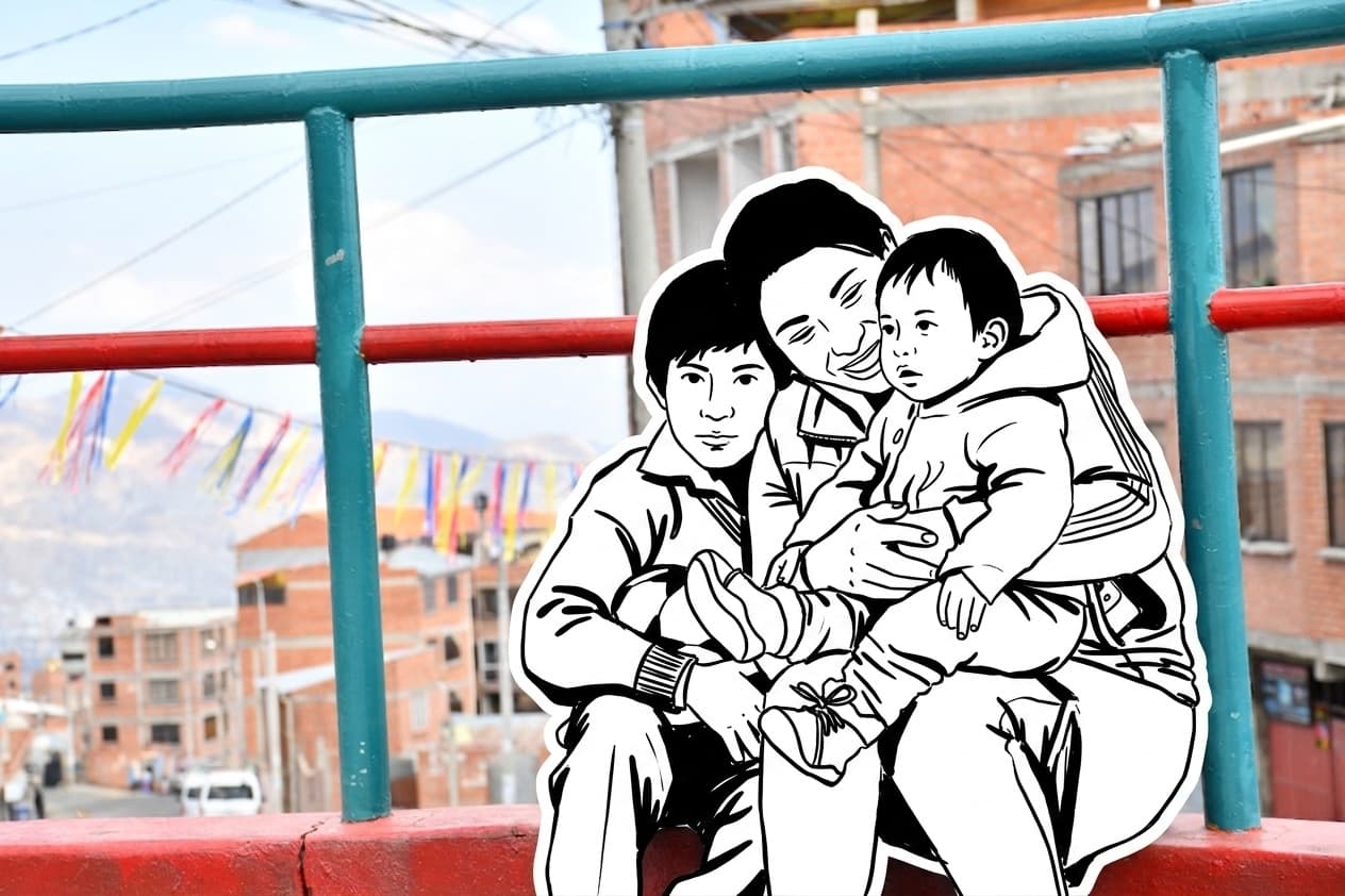 Madre junto a sus hijos compartiendo un momento de cercanía familiar